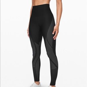 Lululemon Mapped Out HR Tight 28”